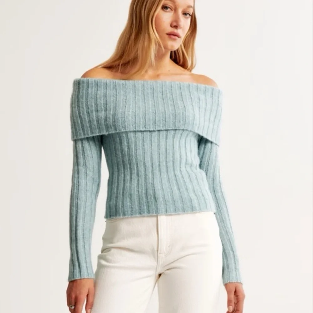 Off-The-Shoulder Sweater Top Blue Ribbed Women's Size S NWT - Picture 3 of 13